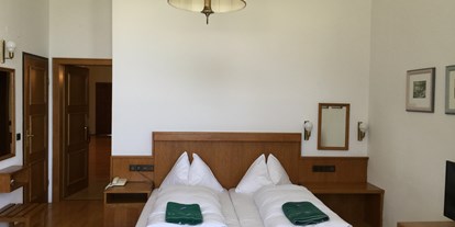 Hotels am See - Region Attersee - Doppelzimmer Villa - Hotel Post