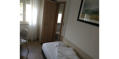 Hotels am See - Italien - Einzelzimmer mit Seiten Fenster - HOTEL SIRENA