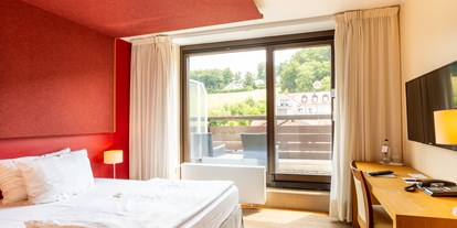 Hotels am See - Liegewiese direkt am See - Starnberger See - Seehotel Leoni