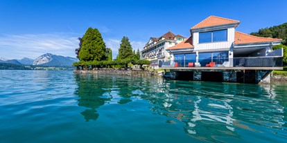 Hotels am See - Schweiz - Bootshaus am See mit direktem Seeeinstieg - Parkhotel Gunten