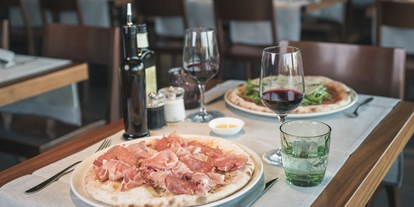 Hotels am See - Schweiz - Restaurant «Osteria Vista»: Italienische/mediterrane Küche und traditionelle Pizza Romana - Hotel Marina Lachen