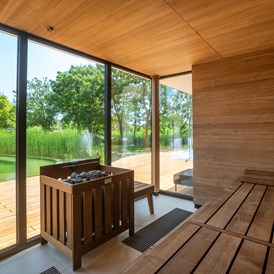 Urlaub am See: Panorama-Sauna im Wellness- und Saunparc - VILA VITA Pannonia